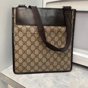 Vintage Gucci Crossbody.